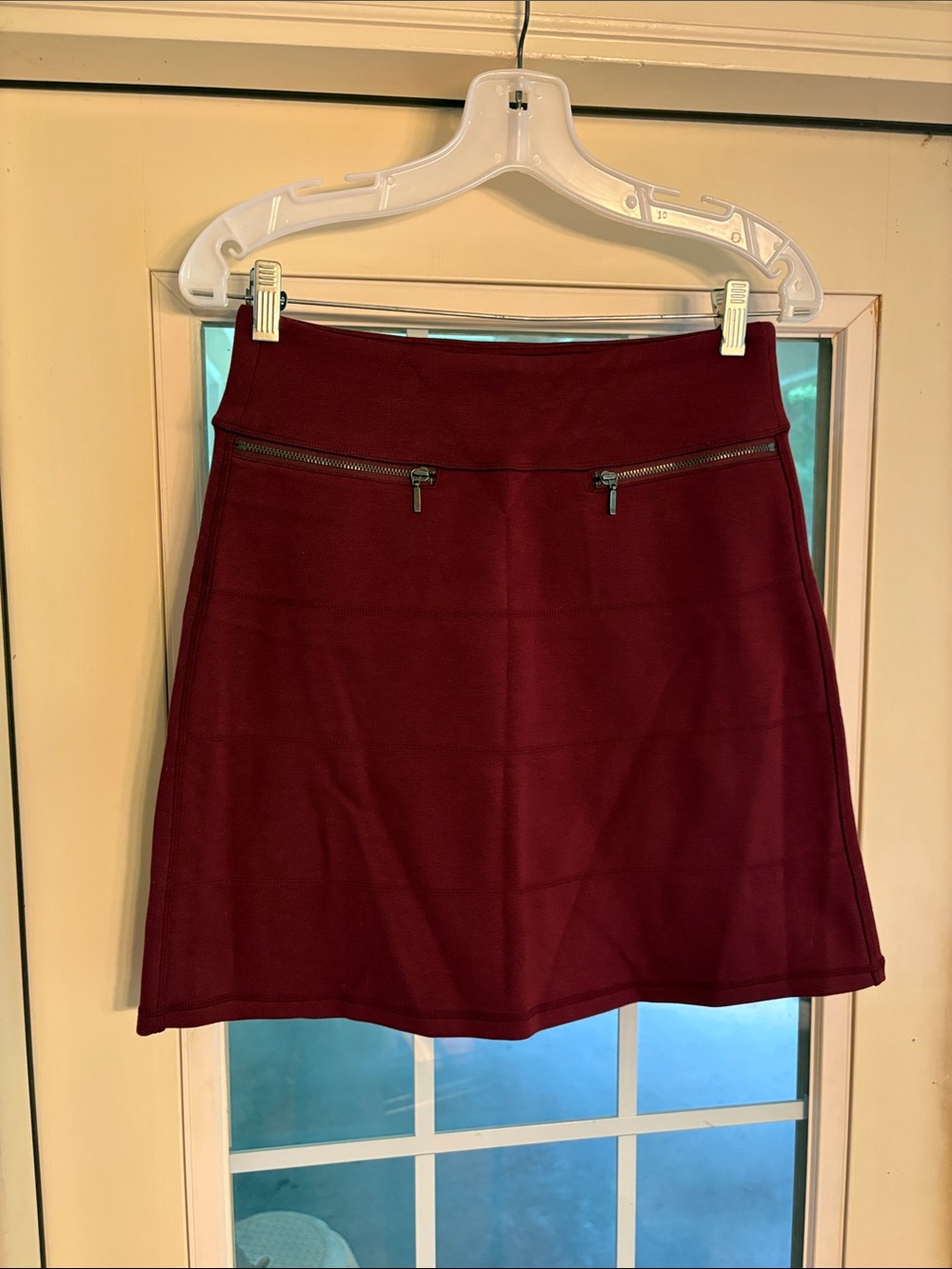 Athleta Strata Ponte Skirt- Burgundy- XS